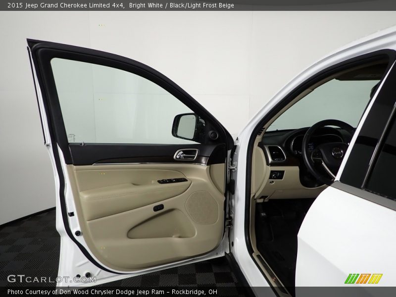 Bright White / Black/Light Frost Beige 2015 Jeep Grand Cherokee Limited 4x4
