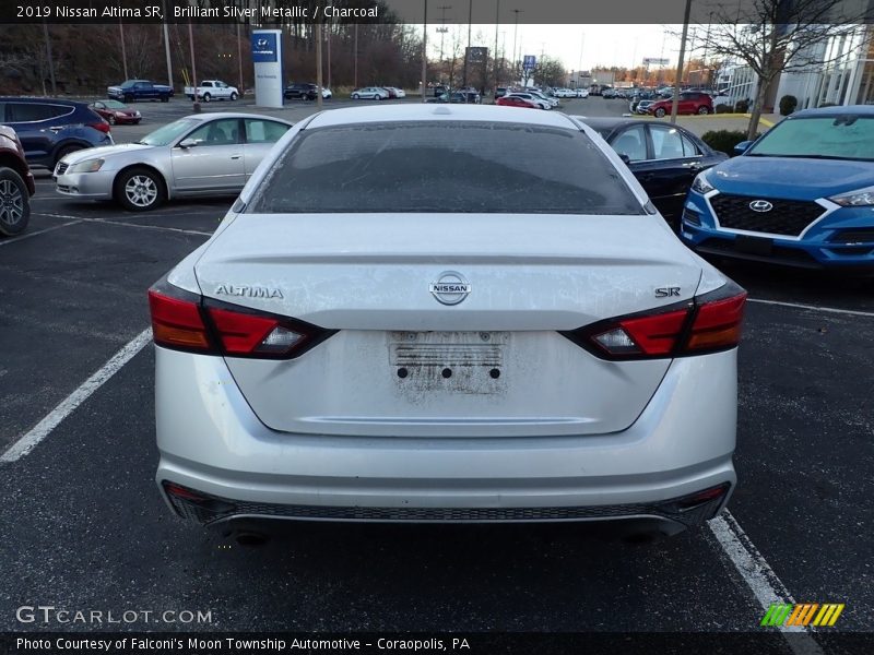 Brilliant Silver Metallic / Charcoal 2019 Nissan Altima SR