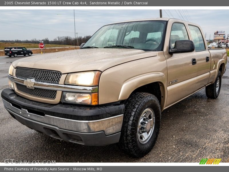 Front 3/4 View of 2005 Silverado 1500 LT Crew Cab 4x4