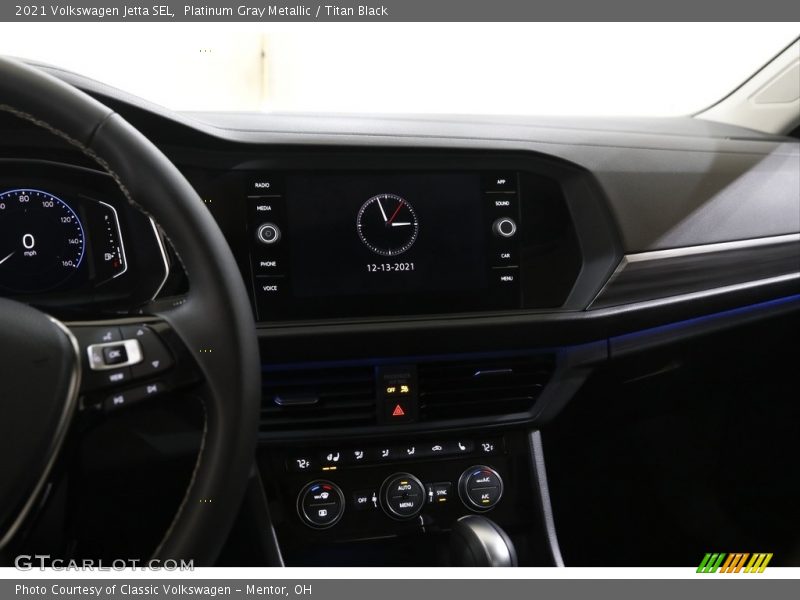 Platinum Gray Metallic / Titan Black 2021 Volkswagen Jetta SEL