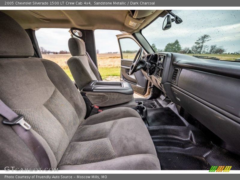 Sandstone Metallic / Dark Charcoal 2005 Chevrolet Silverado 1500 LT Crew Cab 4x4