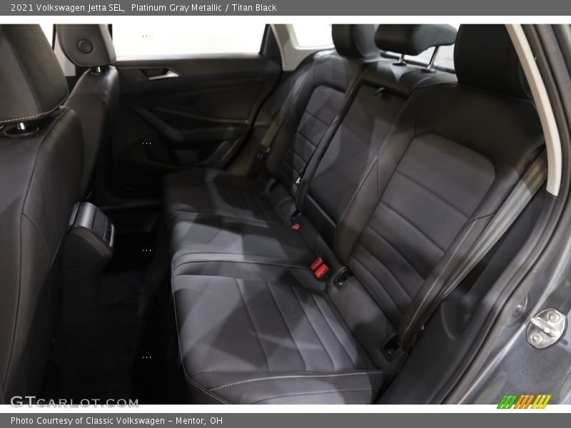 Platinum Gray Metallic / Titan Black 2021 Volkswagen Jetta SEL