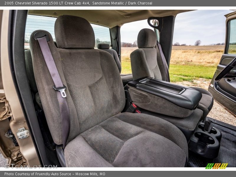 Sandstone Metallic / Dark Charcoal 2005 Chevrolet Silverado 1500 LT Crew Cab 4x4