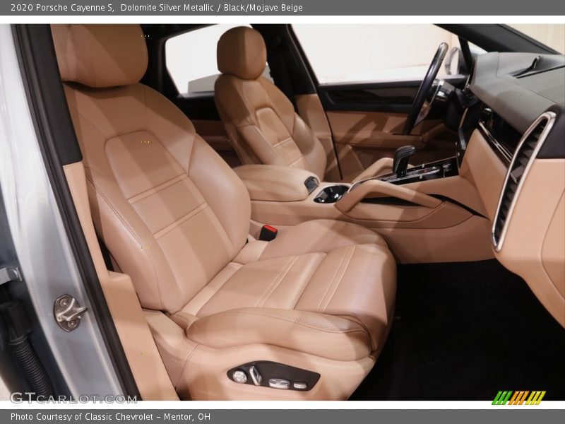 Front Seat of 2020 Cayenne S