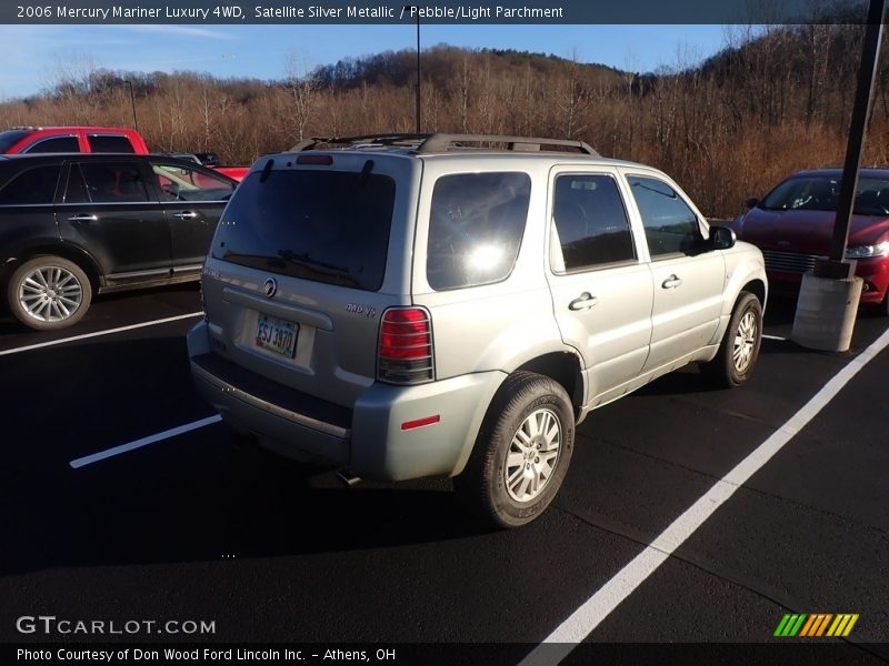 Satellite Silver Metallic / Pebble/Light Parchment 2006 Mercury Mariner Luxury 4WD