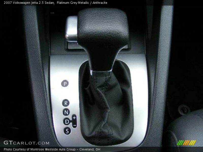 Platinum Grey Metallic / Anthracite 2007 Volkswagen Jetta 2.5 Sedan