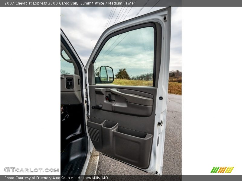 Summit White / Medium Pewter 2007 Chevrolet Express 3500 Cargo Van