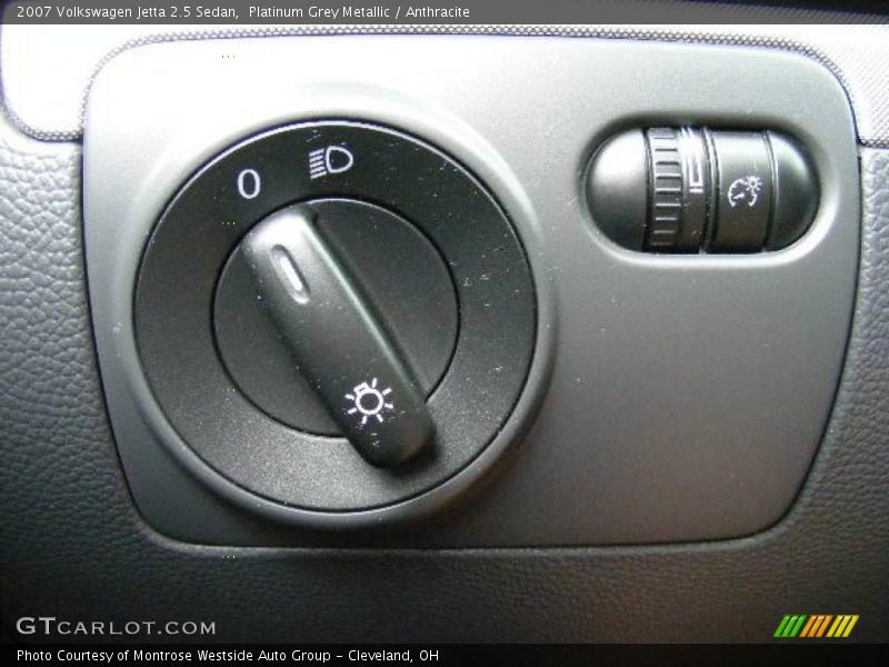 Platinum Grey Metallic / Anthracite 2007 Volkswagen Jetta 2.5 Sedan