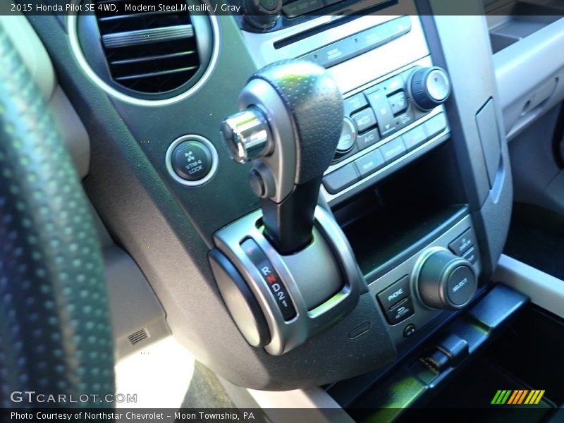  2015 Pilot SE 4WD 5 Speed Automatic Shifter