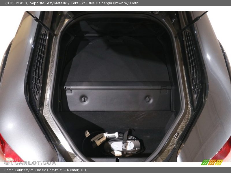 Sophisto Grey Metallic / Tera Exclusive Dalbergia Brown w/ Cloth 2016 BMW i8
