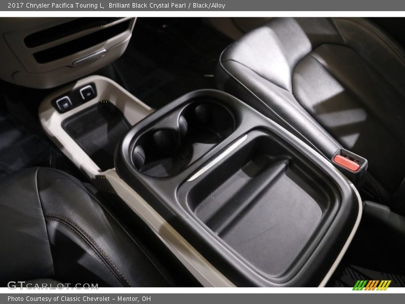 Brilliant Black Crystal Pearl / Black/Alloy 2017 Chrysler Pacifica Touring L