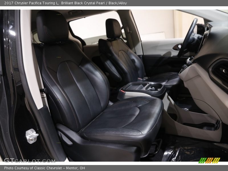 Brilliant Black Crystal Pearl / Black/Alloy 2017 Chrysler Pacifica Touring L