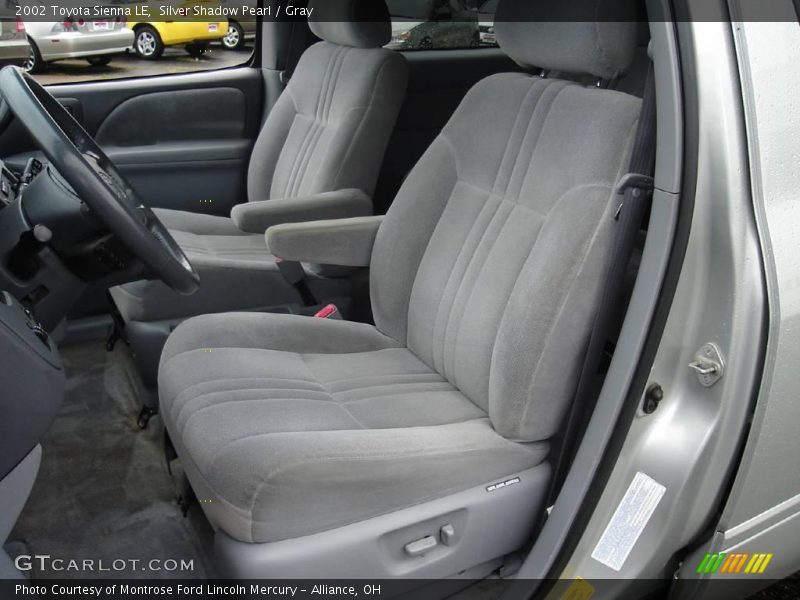 Silver Shadow Pearl / Gray 2002 Toyota Sienna LE