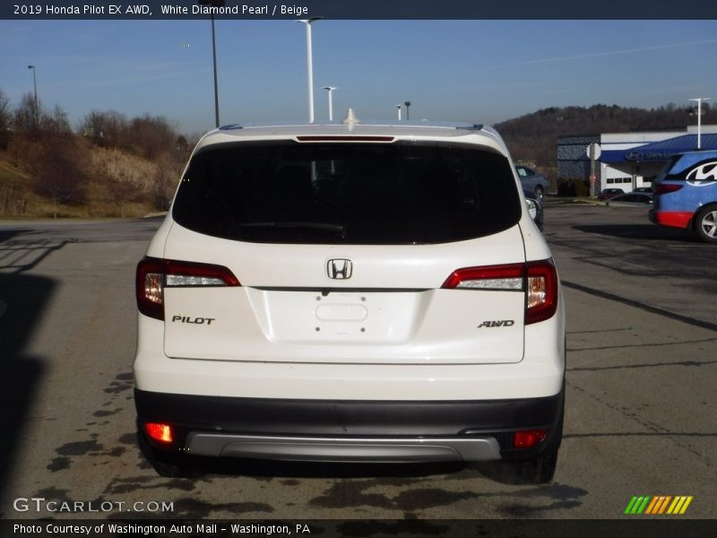 White Diamond Pearl / Beige 2019 Honda Pilot EX AWD