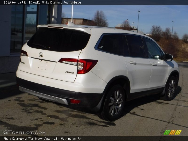 White Diamond Pearl / Beige 2019 Honda Pilot EX AWD
