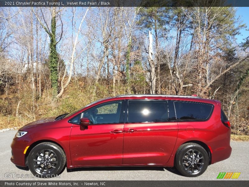 Velvet Red Pearl / Black 2021 Chrysler Pacifica Touring L