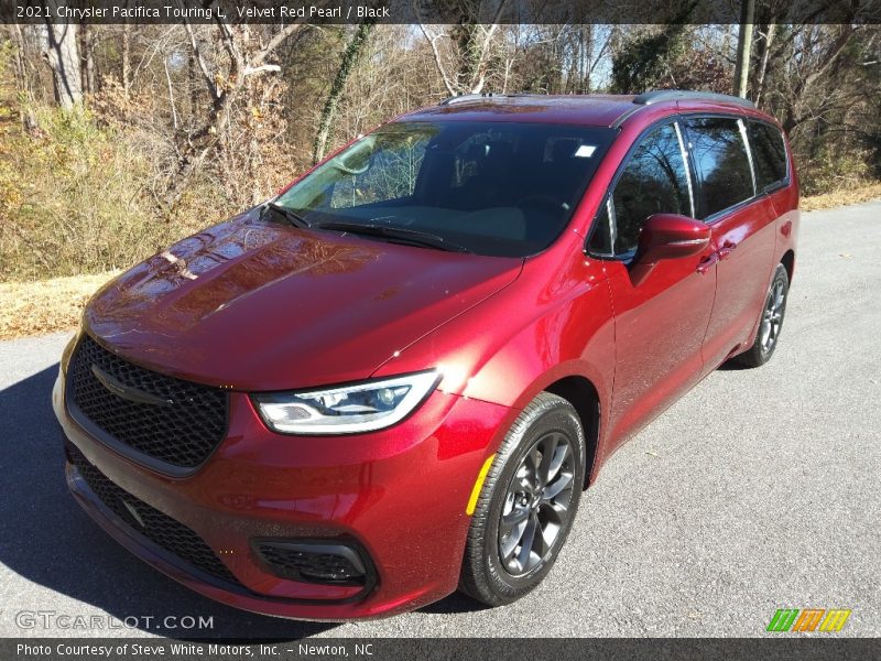 Velvet Red Pearl / Black 2021 Chrysler Pacifica Touring L