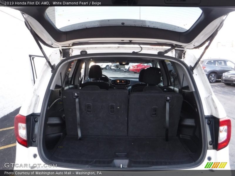 White Diamond Pearl / Beige 2019 Honda Pilot EX AWD