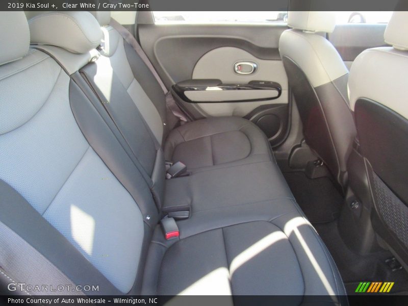 Clear White / Gray Two-Tone 2019 Kia Soul +