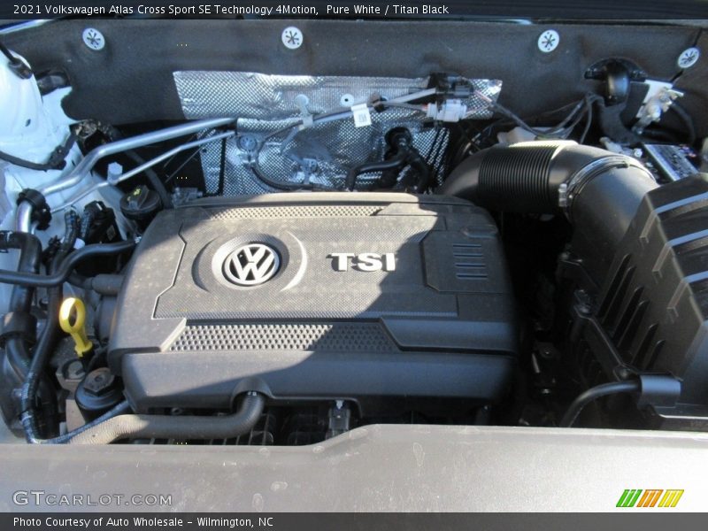 Pure White / Titan Black 2021 Volkswagen Atlas Cross Sport SE Technology 4Motion