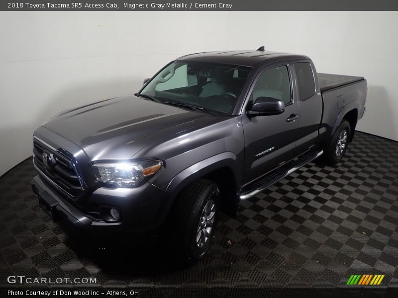 Magnetic Gray Metallic / Cement Gray 2018 Toyota Tacoma SR5 Access Cab