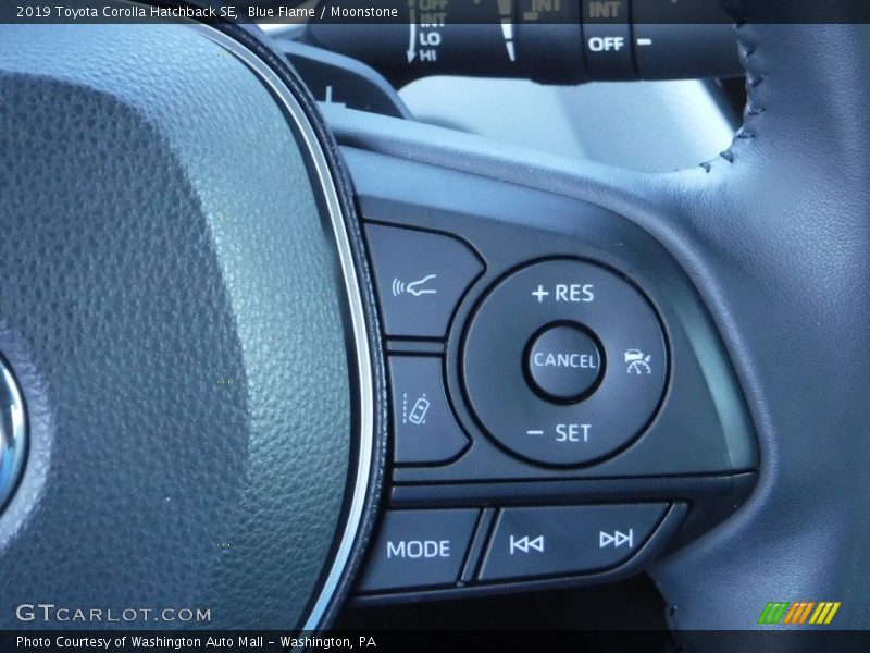 Blue Flame / Moonstone 2019 Toyota Corolla Hatchback SE