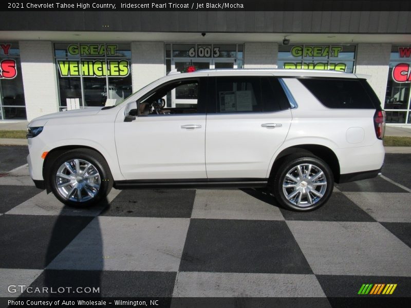 Iridescent Pearl Tricoat / Jet Black/Mocha 2021 Chevrolet Tahoe High Country