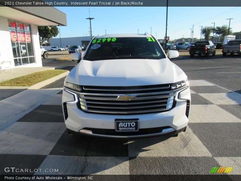 Iridescent Pearl Tricoat / Jet Black/Mocha 2021 Chevrolet Tahoe High Country