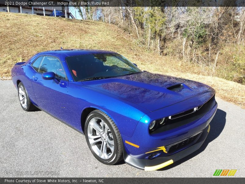 Front 3/4 View of 2021 Challenger GT