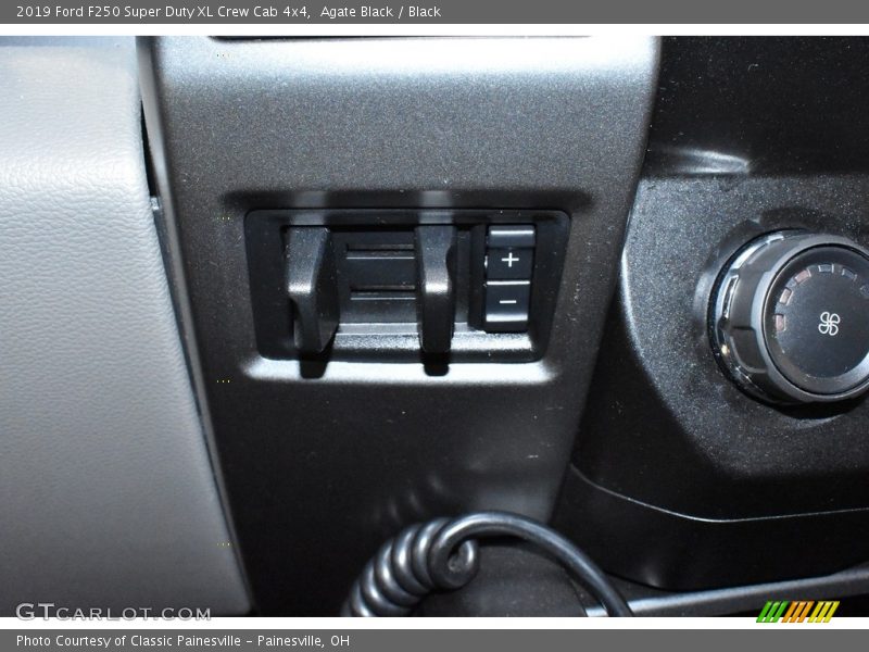 Agate Black / Black 2019 Ford F250 Super Duty XL Crew Cab 4x4