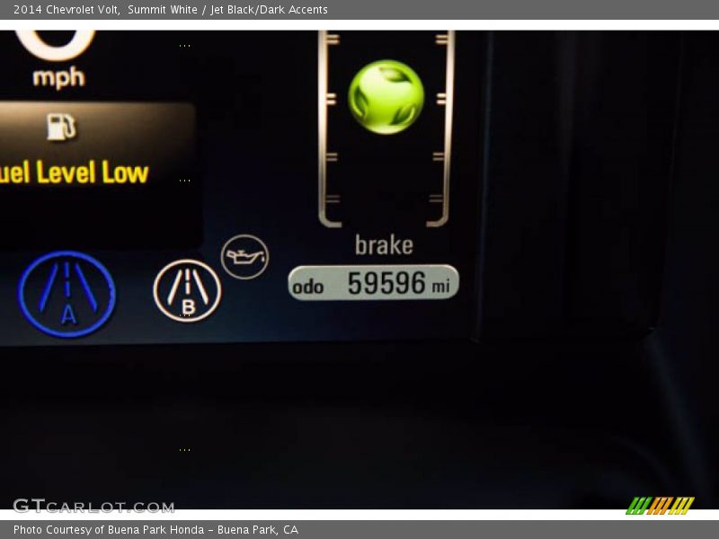 Summit White / Jet Black/Dark Accents 2014 Chevrolet Volt