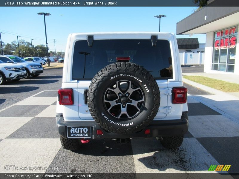Bright White / Black 2019 Jeep Wrangler Unlimited Rubicon 4x4