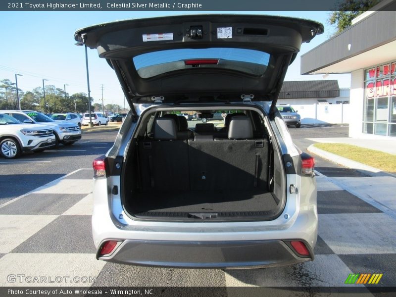 Celestial Silver Metallic / Graphite 2021 Toyota Highlander Limited