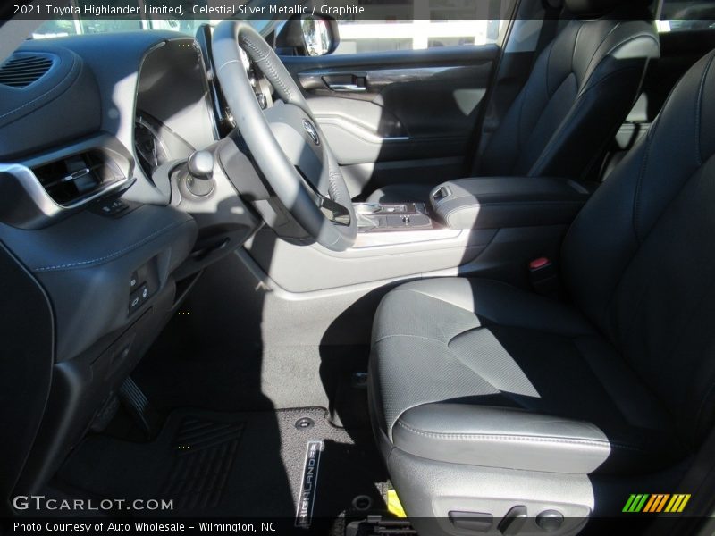 Celestial Silver Metallic / Graphite 2021 Toyota Highlander Limited