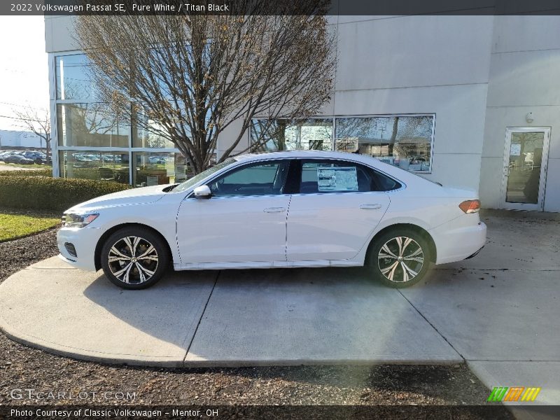  2022 Passat SE Pure White
