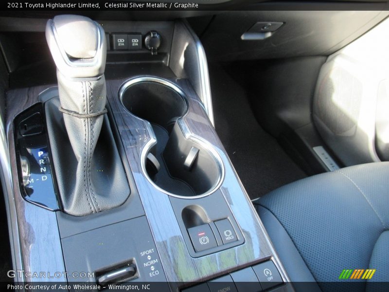 Celestial Silver Metallic / Graphite 2021 Toyota Highlander Limited
