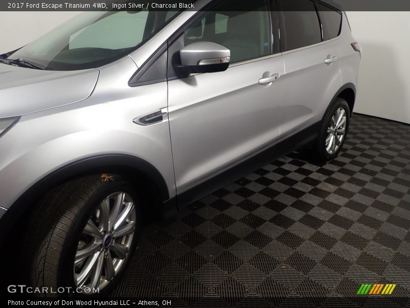 Ingot Silver / Charcoal Black 2017 Ford Escape Titanium 4WD