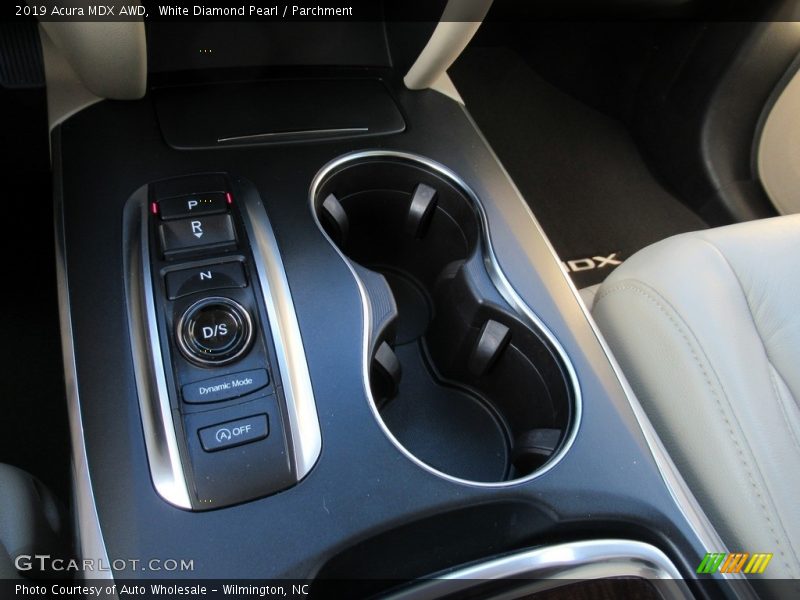 White Diamond Pearl / Parchment 2019 Acura MDX AWD