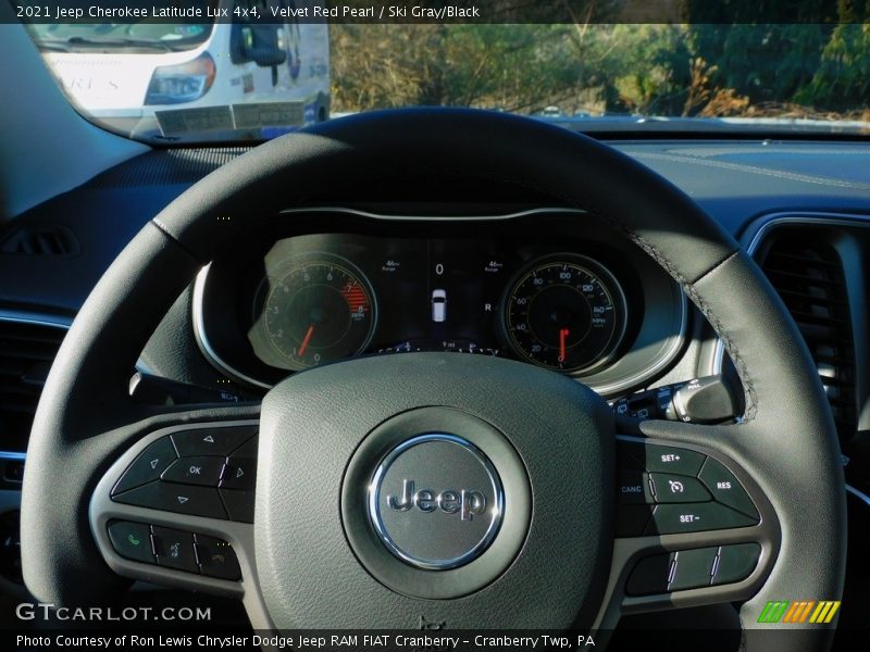 Velvet Red Pearl / Ski Gray/Black 2021 Jeep Cherokee Latitude Lux 4x4