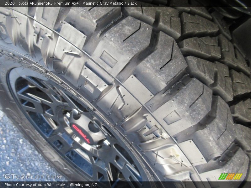 Magnetic Gray Metallic / Black 2020 Toyota 4Runner SR5 Premium 4x4