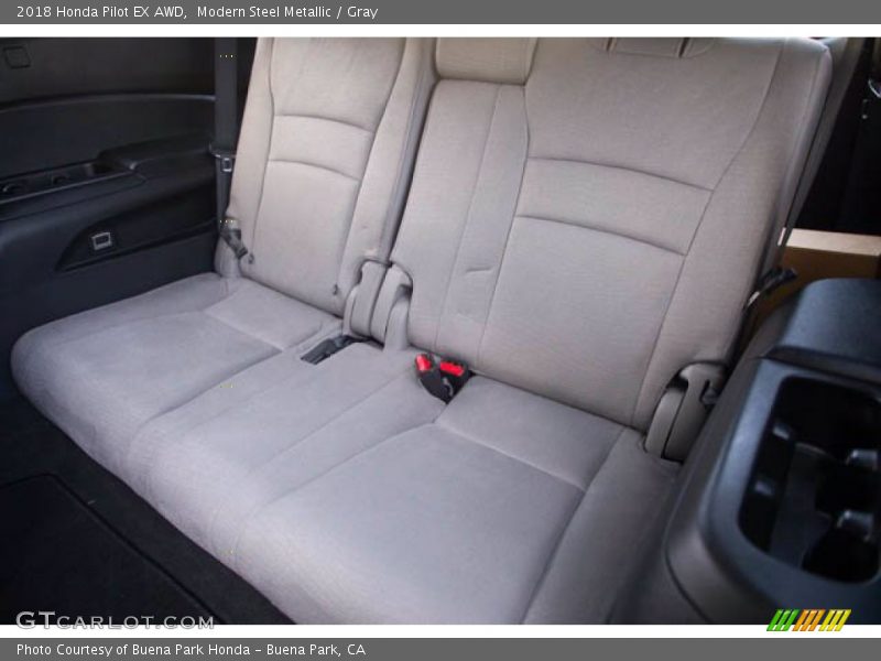 Modern Steel Metallic / Gray 2018 Honda Pilot EX AWD