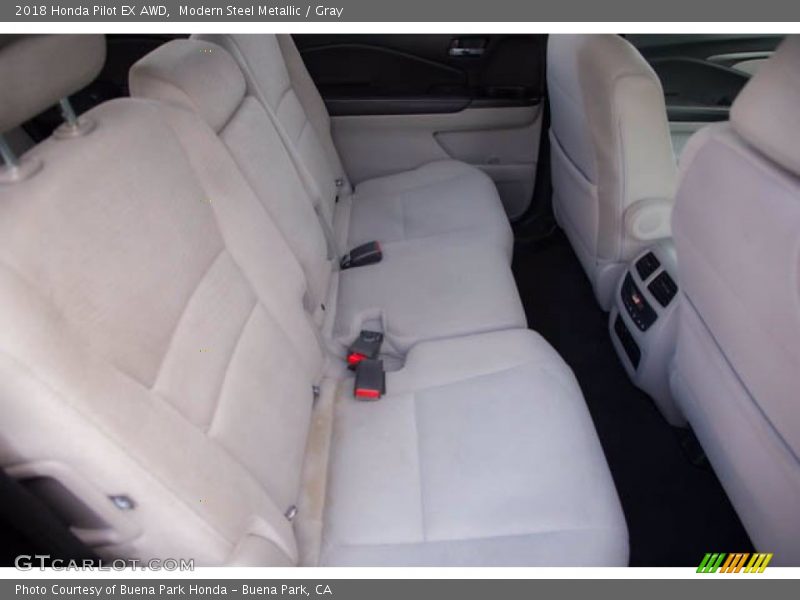 Modern Steel Metallic / Gray 2018 Honda Pilot EX AWD