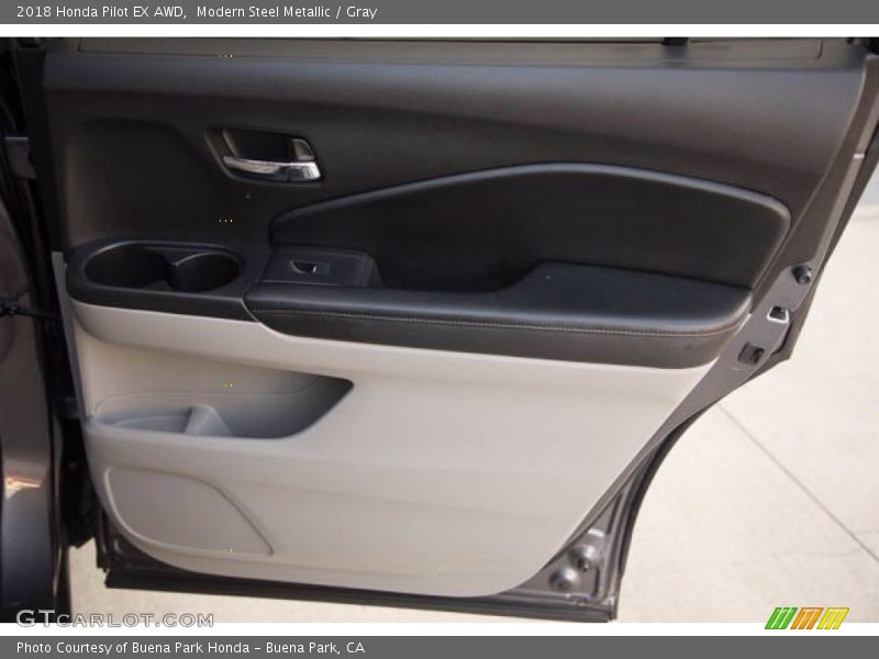 Modern Steel Metallic / Gray 2018 Honda Pilot EX AWD