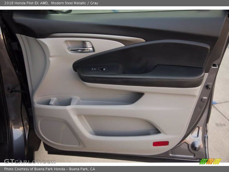 Modern Steel Metallic / Gray 2018 Honda Pilot EX AWD