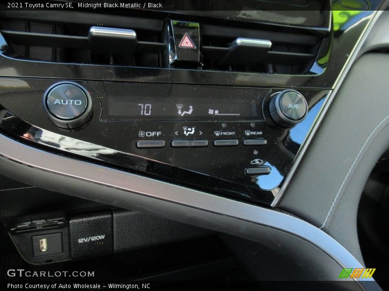 Midnight Black Metallic / Black 2021 Toyota Camry SE