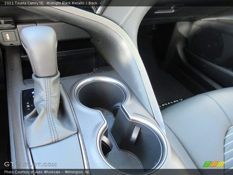 Midnight Black Metallic / Black 2021 Toyota Camry SE