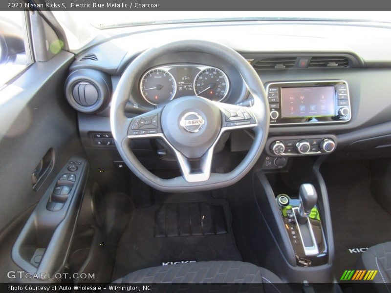 Electric Blue Metallic / Charcoal 2021 Nissan Kicks S