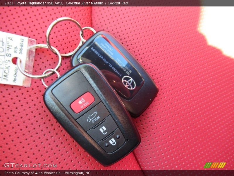 Celestial Silver Metallic / Cockpit Red 2021 Toyota Highlander XSE AWD