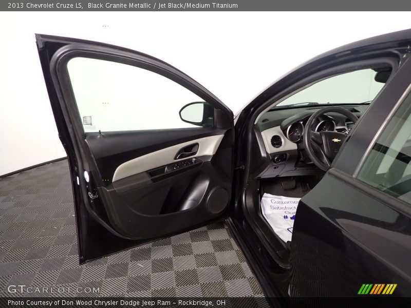 Black Granite Metallic / Jet Black/Medium Titanium 2013 Chevrolet Cruze LS