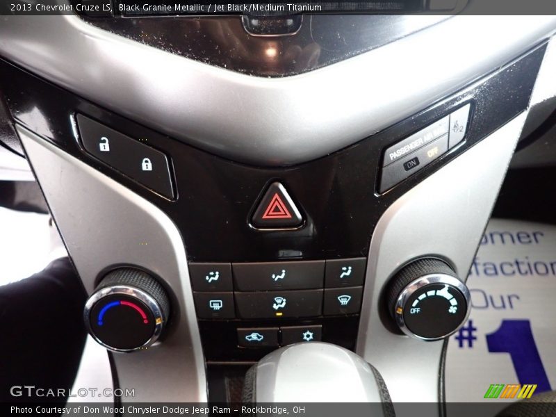 Black Granite Metallic / Jet Black/Medium Titanium 2013 Chevrolet Cruze LS